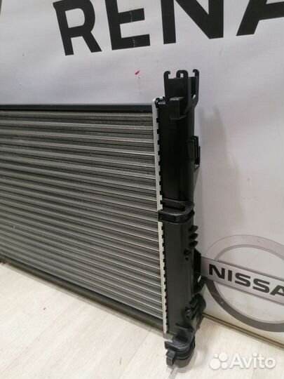 Радиатор охлаждения двигателя основной Renault san