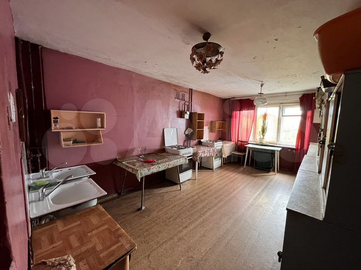 Комната 17,6 м² в 9-к., 4/5 эт.