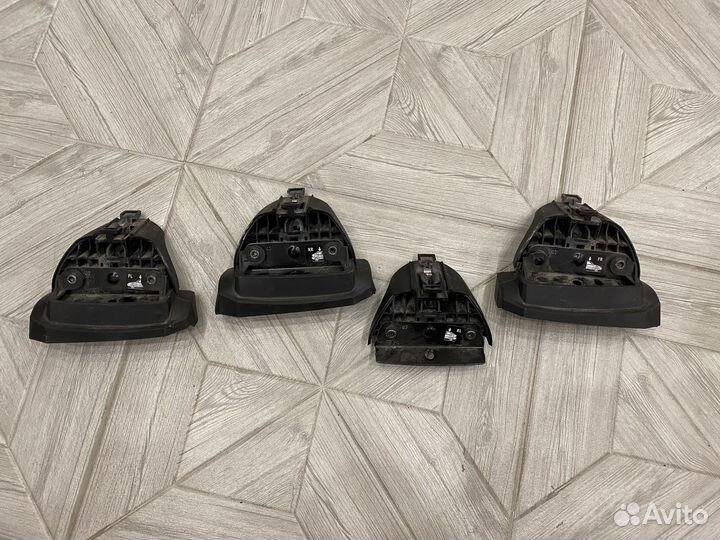 Тhule 3028 и 753 (не комплект)