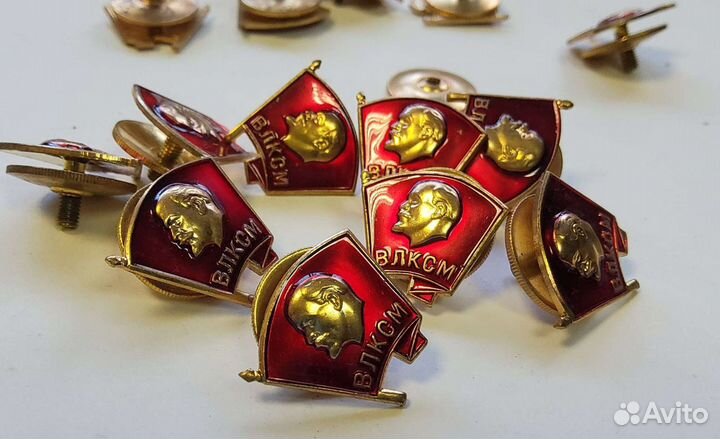 Значок комсомольский влксм ммд латунь эмаль СССР