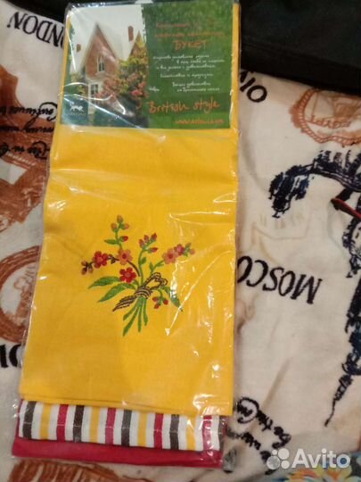 Подарочный комплект кухонных полотенец.Плед