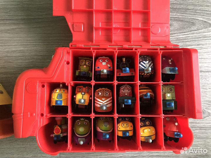 Большая коллекция Chuggington: поезда,наборы,кейсы