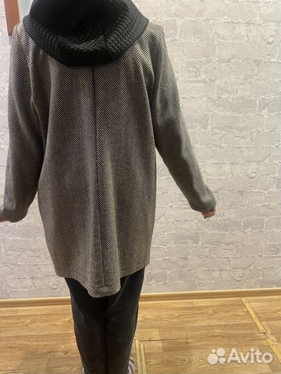 Ветровка женская