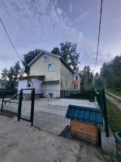 Дом 159 м² на участке 4 сот.