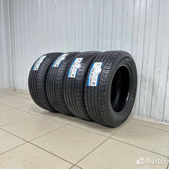 Triangle TR918 215/60 R16