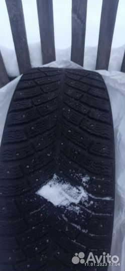 Michelin X-Ice North 4 205/60 R16