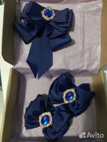 Бантики для волос и галстук