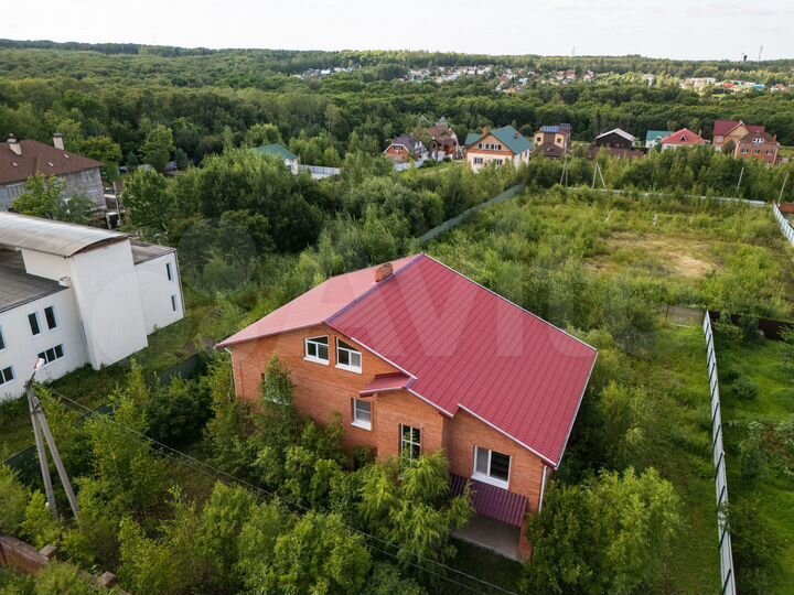 Дом 377,4 м² на участке 15,9 сот.