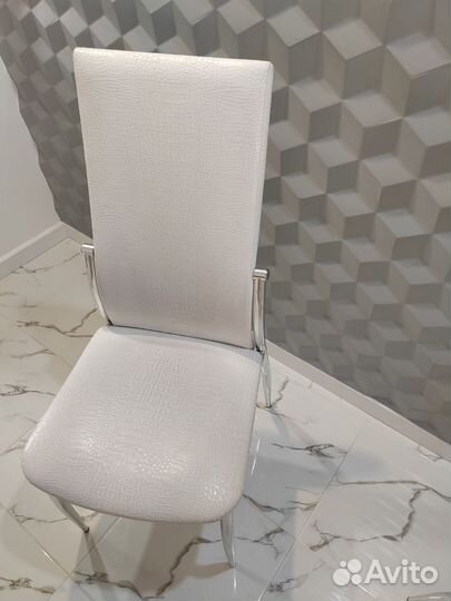 Стул кухонный