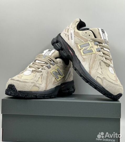 Бежевые кроссовки New Balance 1906