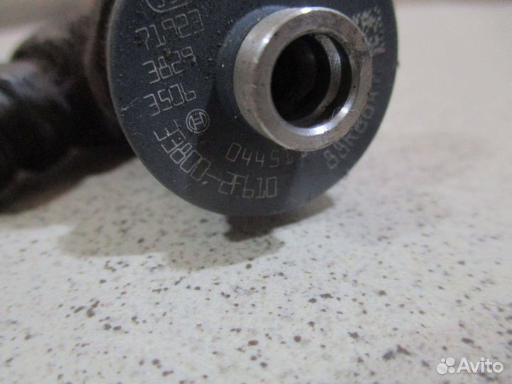 Форсунка дизельная Hyundai Santa Fe 3 (DM)