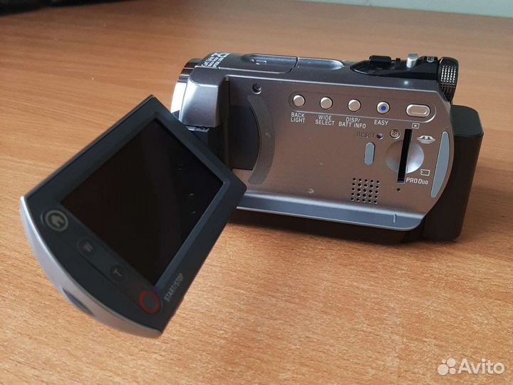 Продам видеокамеру цифровую sony