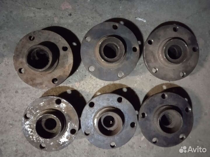 Ступица Ауди 80,100,А6