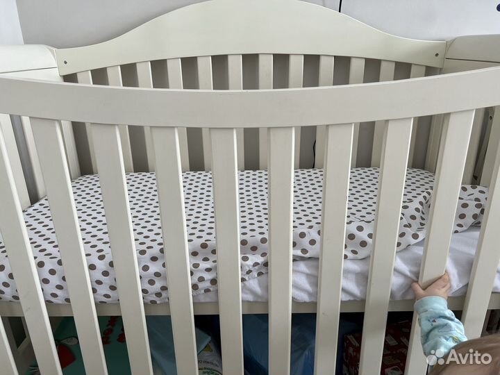 Наматрасник-непромокашка+простынь новые