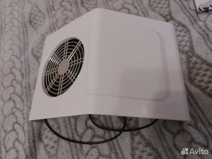 Вытяжка, пылесборник для маникюра и педикюра