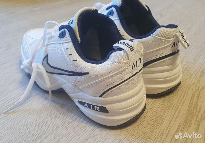 Кроссовки nike air monarch IV женские белые