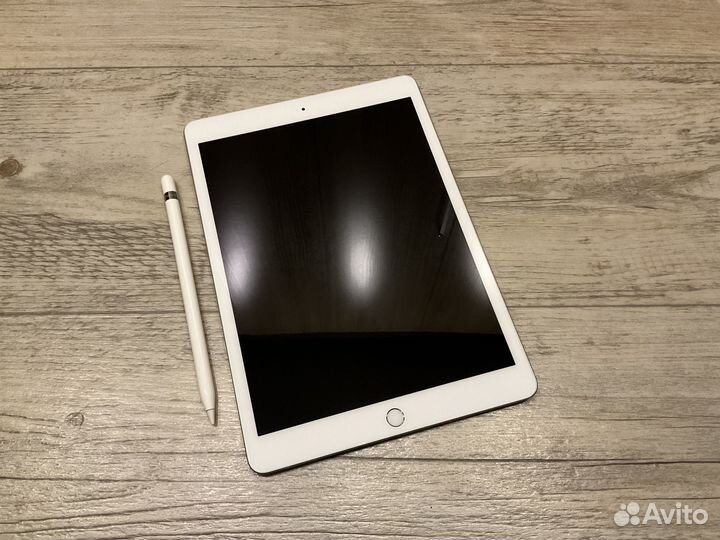 iPad 7 2019 32gb + Pencil (Designer)