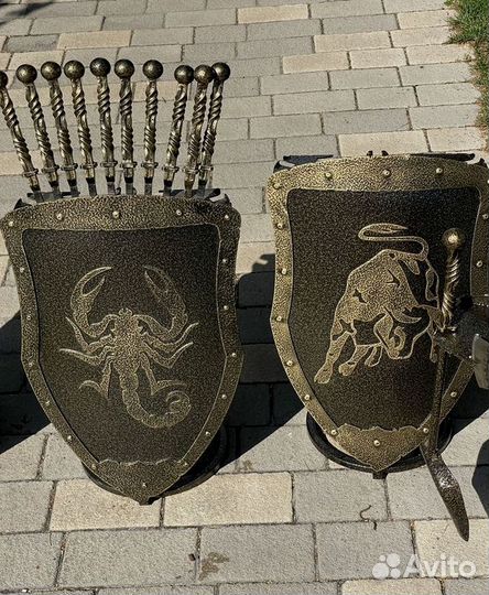 Подставка для шампуров ввиде щита