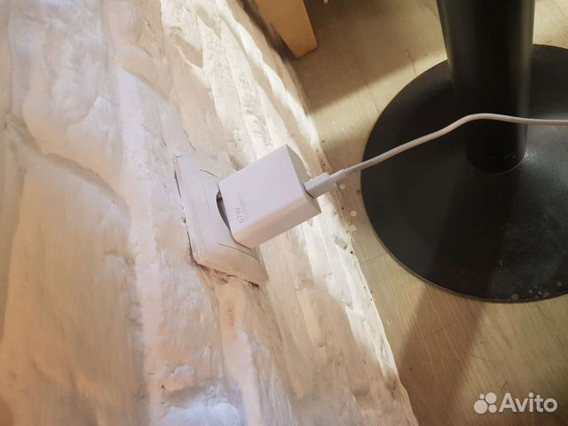 Зарядное устройство