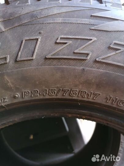 Bridgestone Blizzak DM-V1 245/75 R17