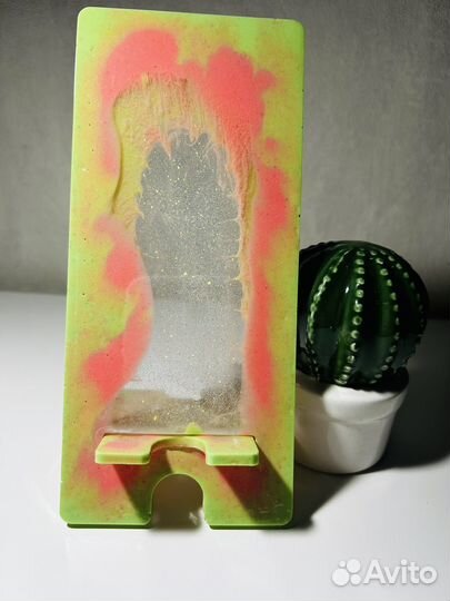 Подставка для телефона из эпоксидной смолы