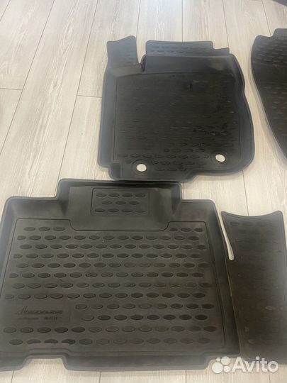 Автомобильные Коврики rav 4 рез