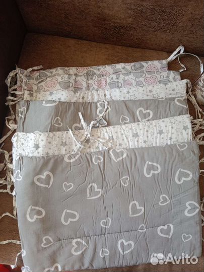 Комплект бортиков в детскую кроватку