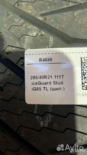 Yokohama IceGuard Stud IG65 295/40 R21 111T