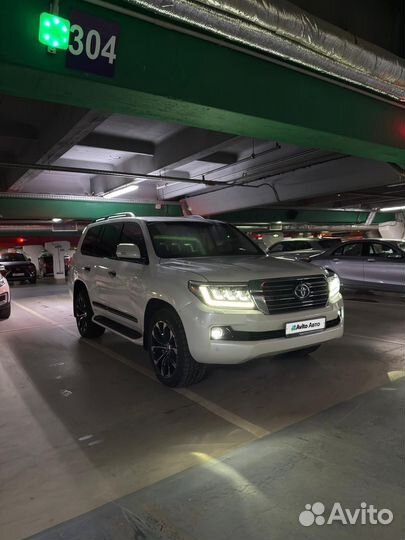 Toyota Land Cruiser 4.5 AT, 2014, 236 000 км