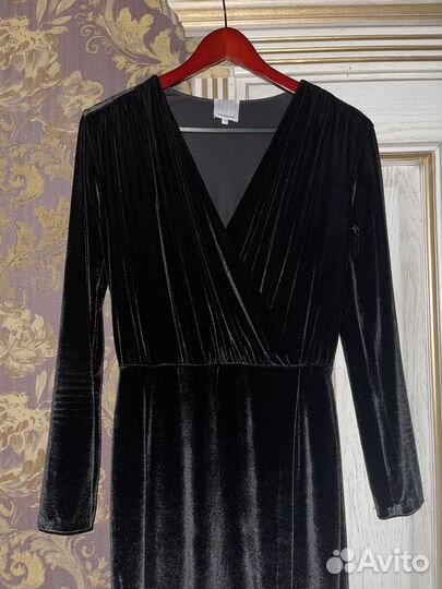 Платье бархатное женское