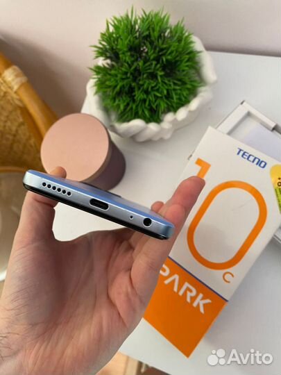 TECNO Spark 10c, 4/128 ГБ