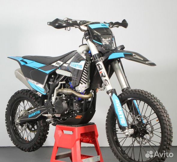 Мотоцикл Avantis Enduro 250 PRO Carb Premium