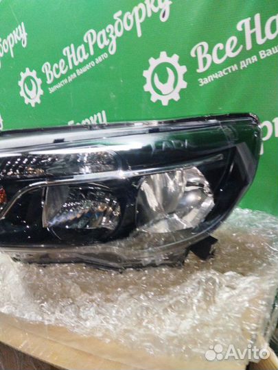 Фара передняя левая Ваз Веста