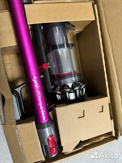 Пылесос Dyson v11