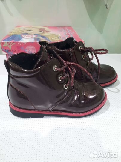 Ботинки демисезонные для девочки 27 размер б/у