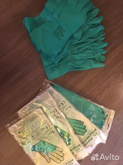 Перчатки нитриловые