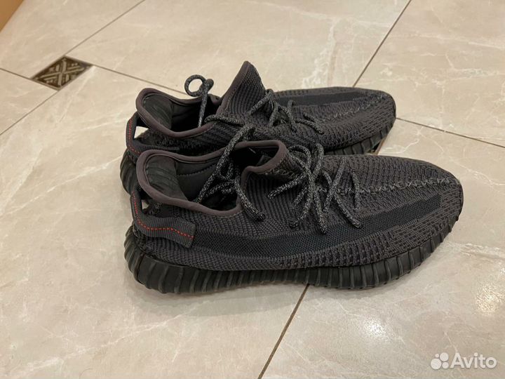 Кроссовки мужские Adidas Yeezy Boost 350 v2 Изики