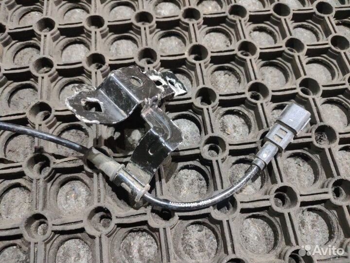 Датчик ABS задний левый Genesis G70 седан G4KL