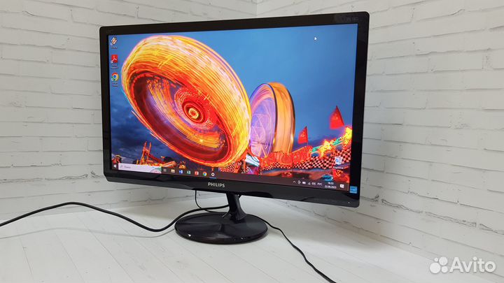 Монитор Philips 58 см гарантия 30 дней