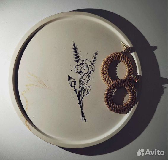 Подносик декоративный