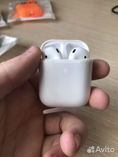 Airpods 2