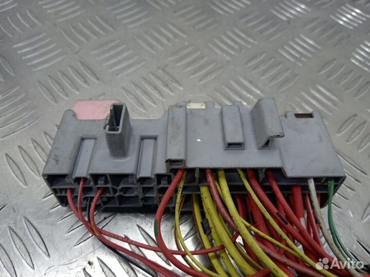 Блок предохранителей Renault Scenic 2 рест. 2007