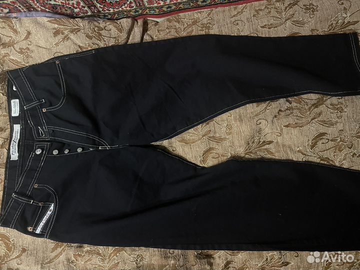 Джинсы широкие