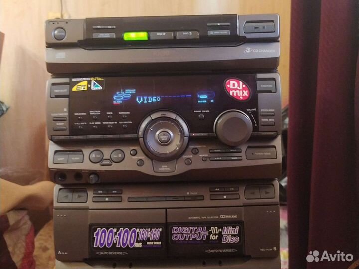 Музыкальный центр sony rx 90