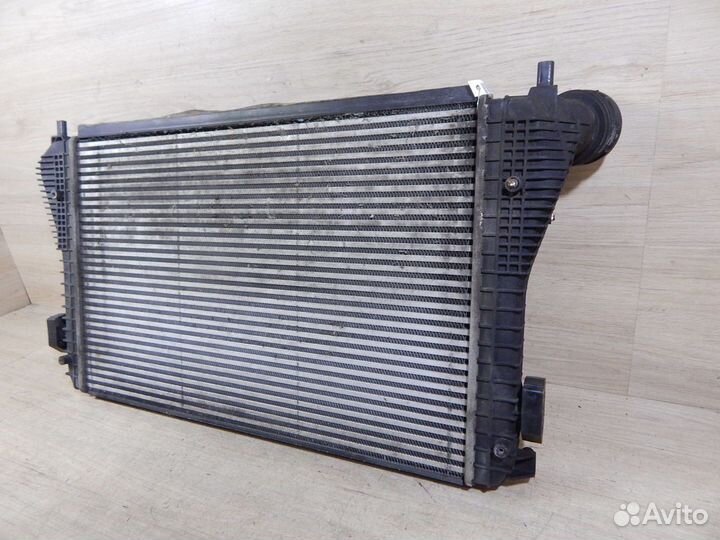 Интеркулер Skoda Octavia A5