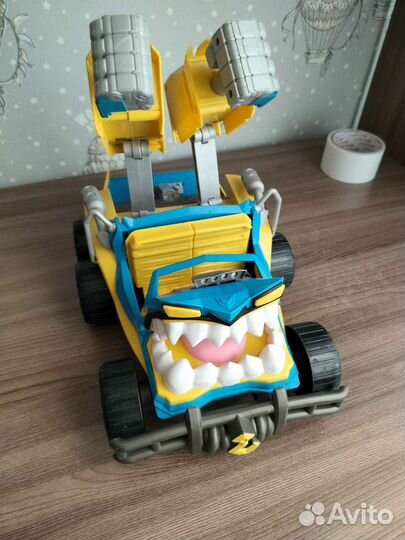 Машинка для мальчика