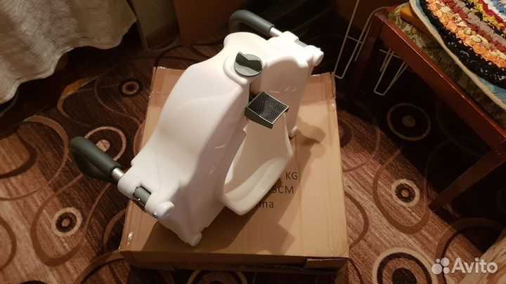 Насадка-сиденье для унитаза с быстросъемными поруч