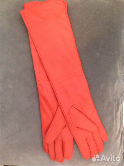 Красные кожаные перчатки до локтя