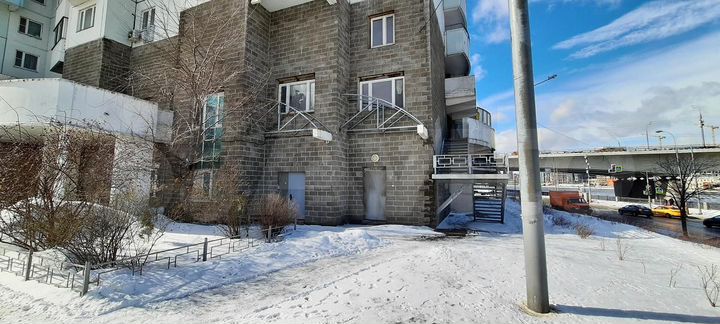 Сдам помещение свободного назначения, 330.4 м²