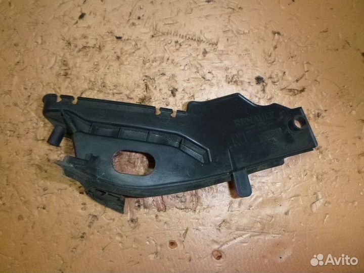 Петля капота левая renault fluence 2010